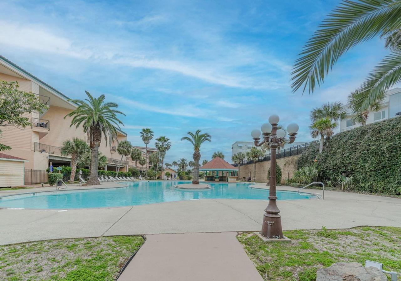 Ocean View Luxury Steps To Beach Galveston Exterior photo