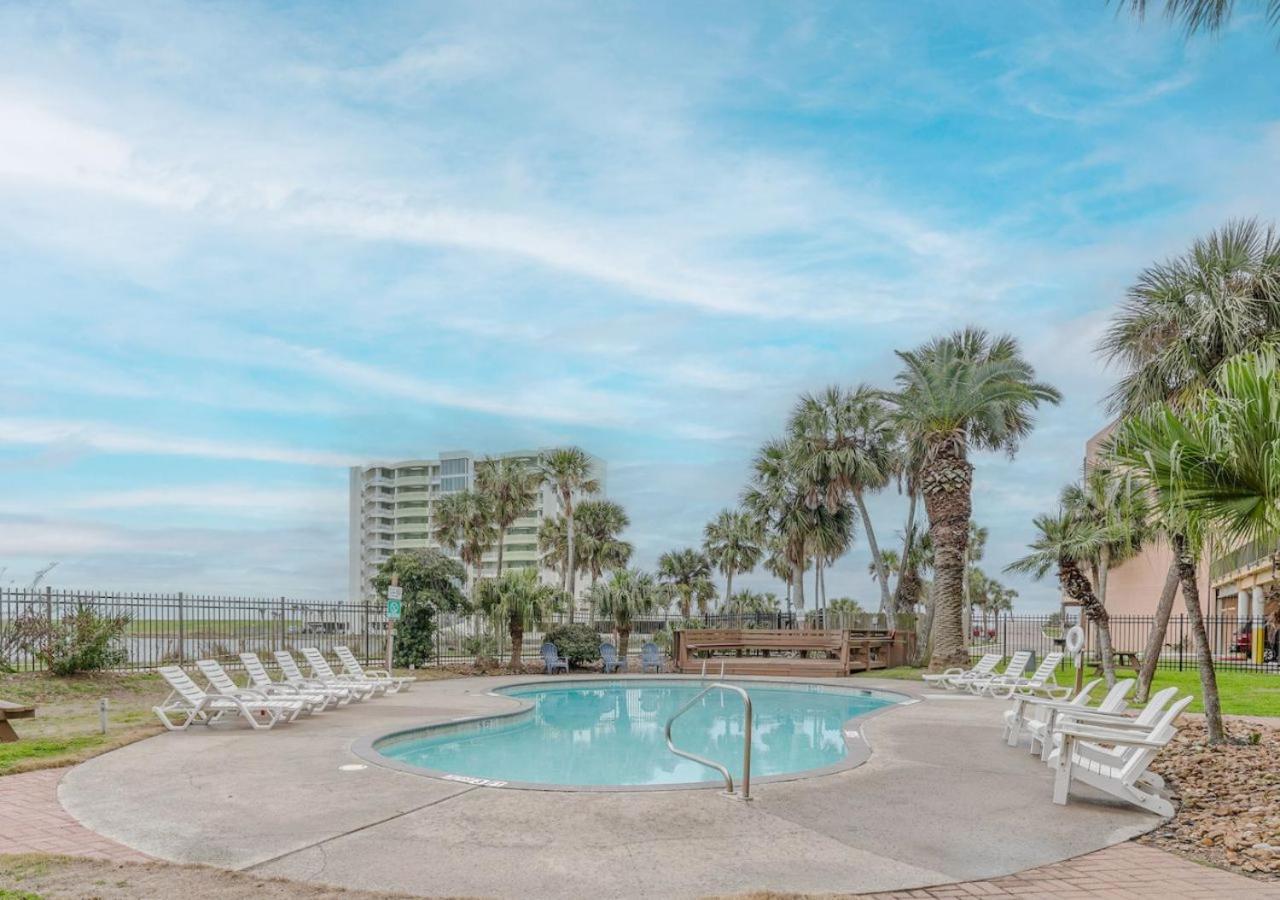 Ocean View Luxury Steps To Beach Galveston Exterior photo