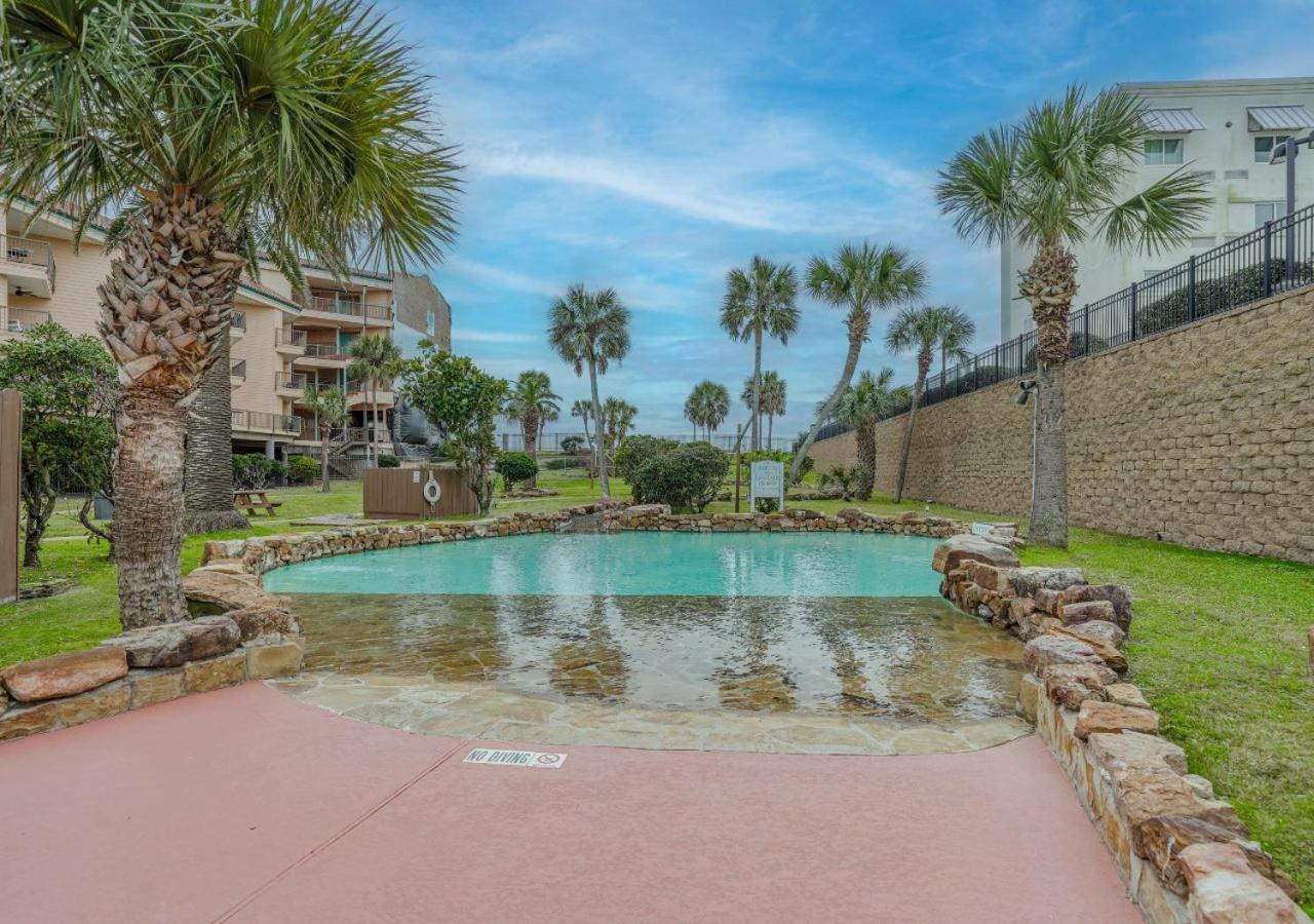 Ocean View Luxury Steps To Beach Galveston Exterior photo
